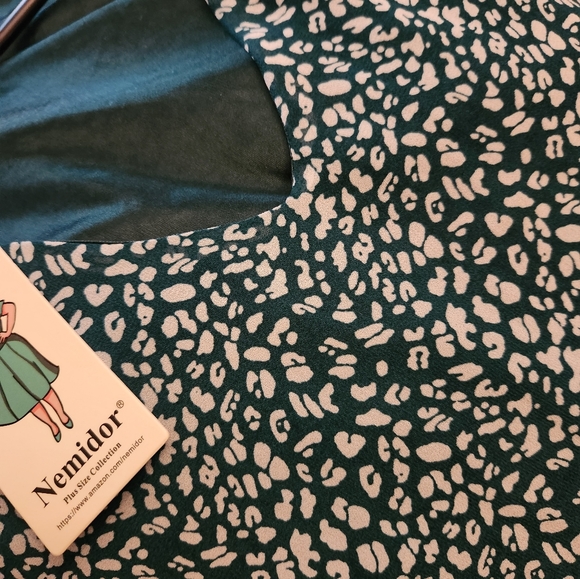 NWT Womens 14 Green Dress - Picture 6 of 6